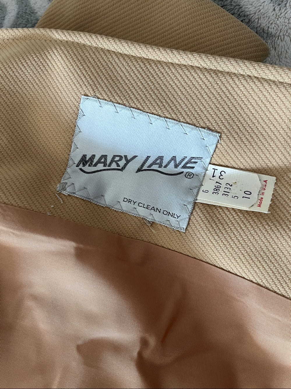 1960’s Mary Jane Classic Women's Tan Double-Breasted Coat - Picture 7 of 9